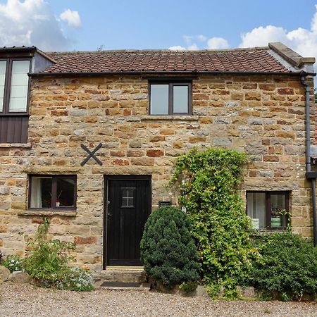 Hayloft Cottage Staintondale Bagian luar foto
