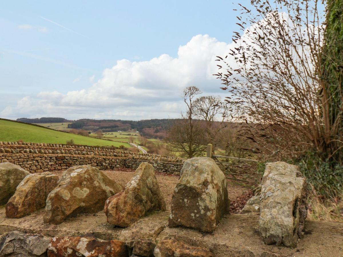 Hayloft Cottage Staintondale Bagian luar foto